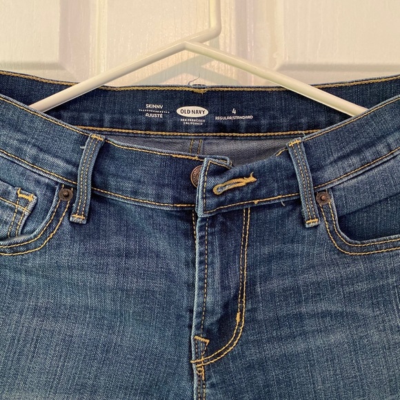 Old navy jeans - Picture 2 of 3